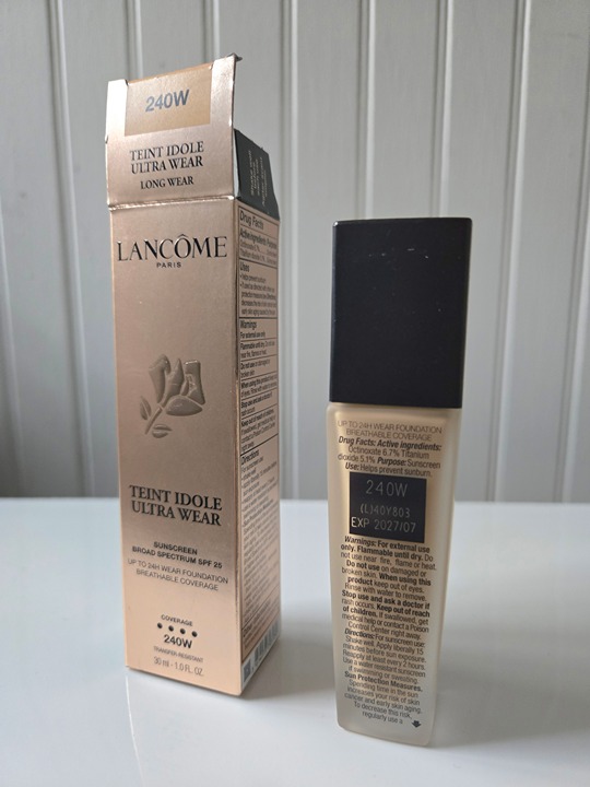 Lancome Teint Idole Ultra Wear Foundation 240W
