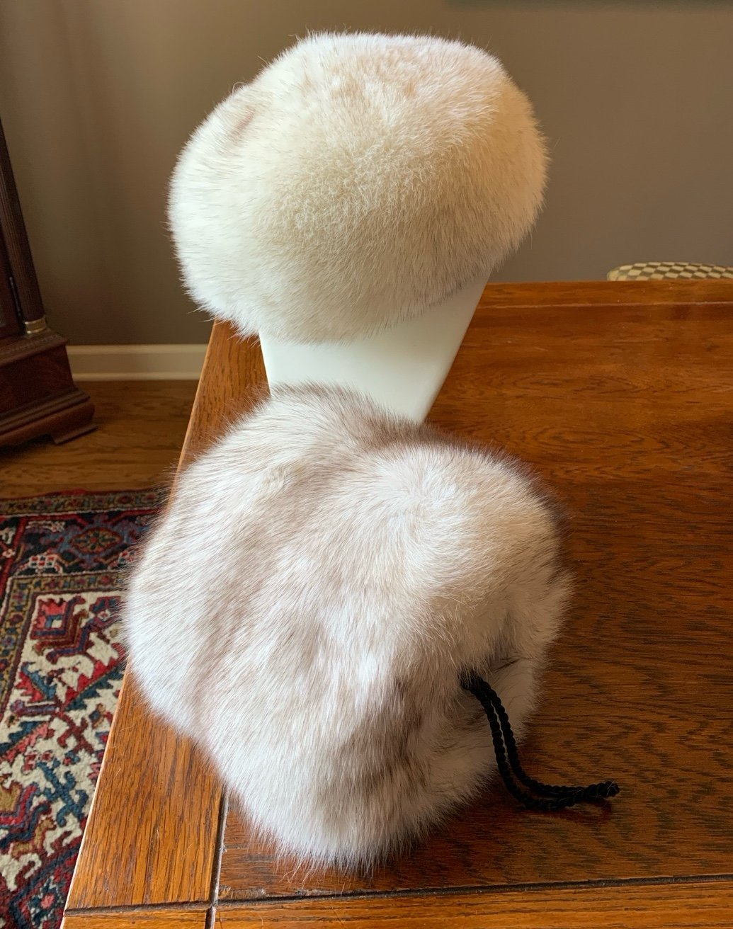 White Fox Hat & Barrel Muff