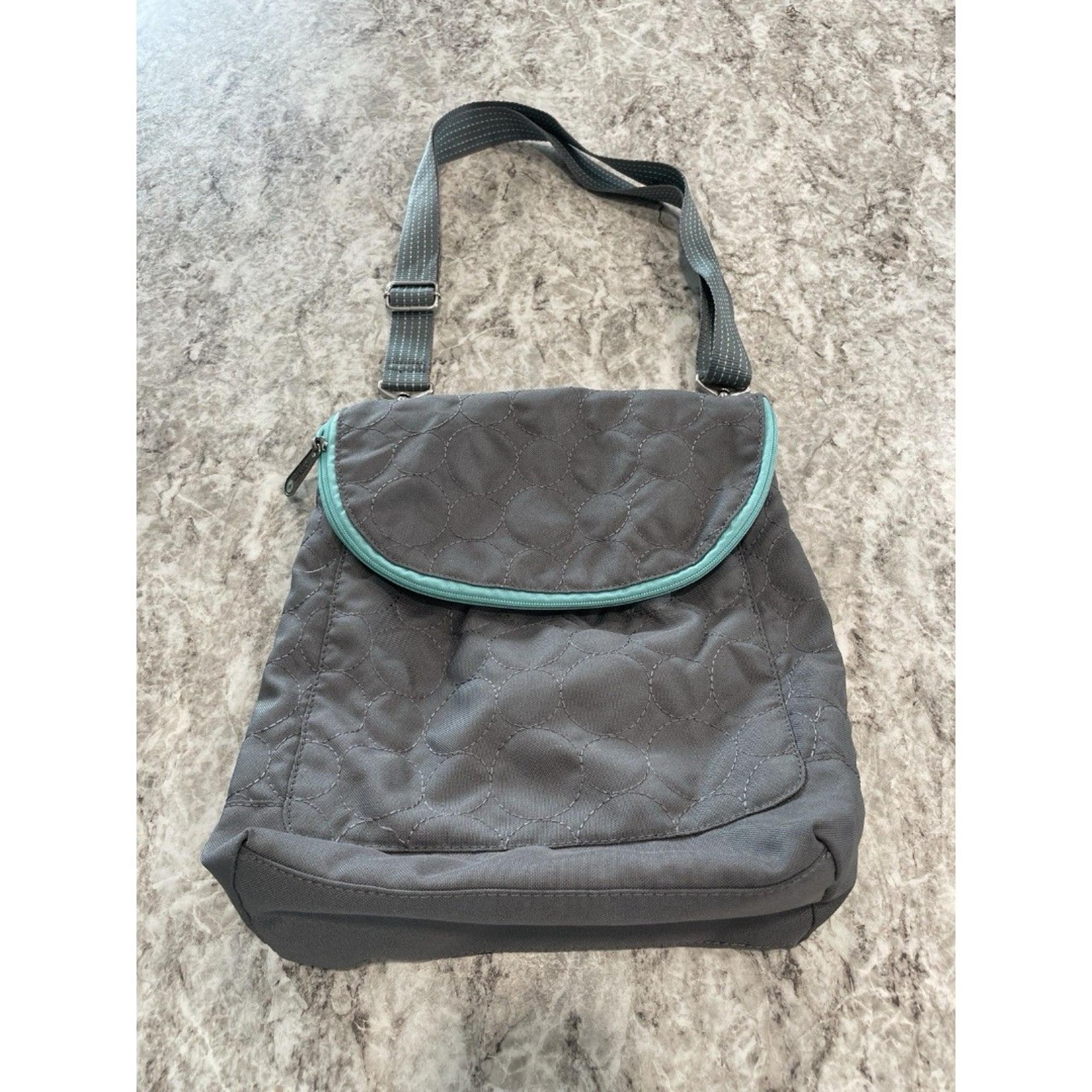 Thirty One Vary You Backpack Purse Grey Quilted Dots Crossbody Adjustable Strap