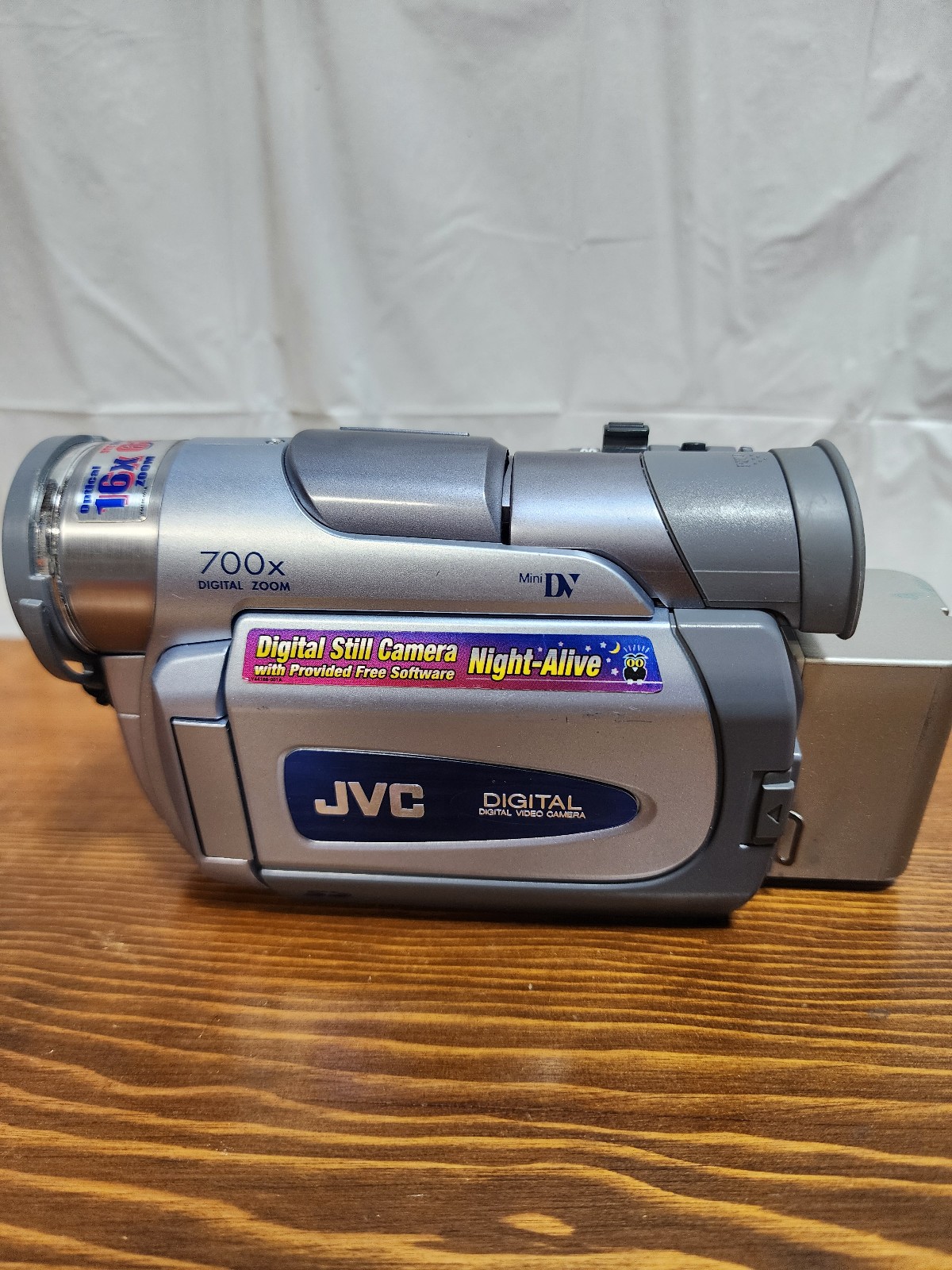 JVC Digital Video Camera 700x Camcorder As Is Untested