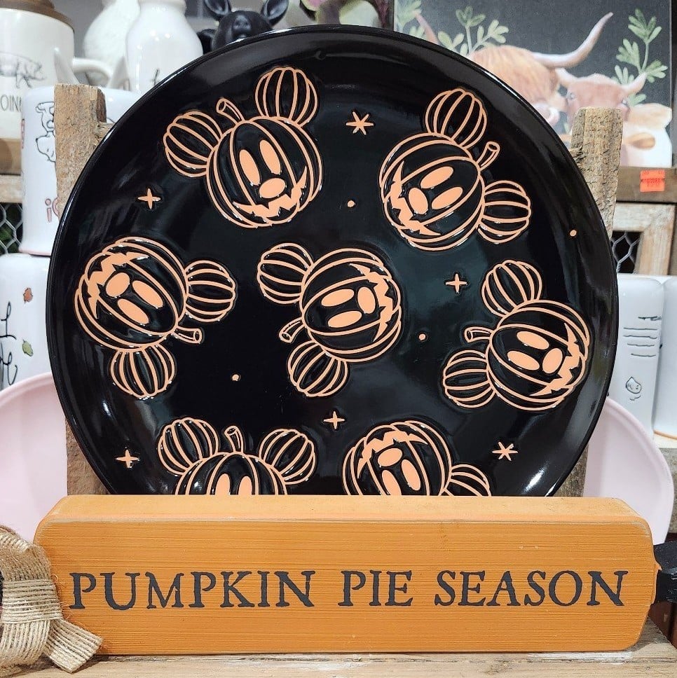 X6-Disney Mickey Mouse Halloween Pumpkin Heads Black with OrangePlates Set of 6.