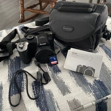 Kodak PixPro AZ251 Digital Camera