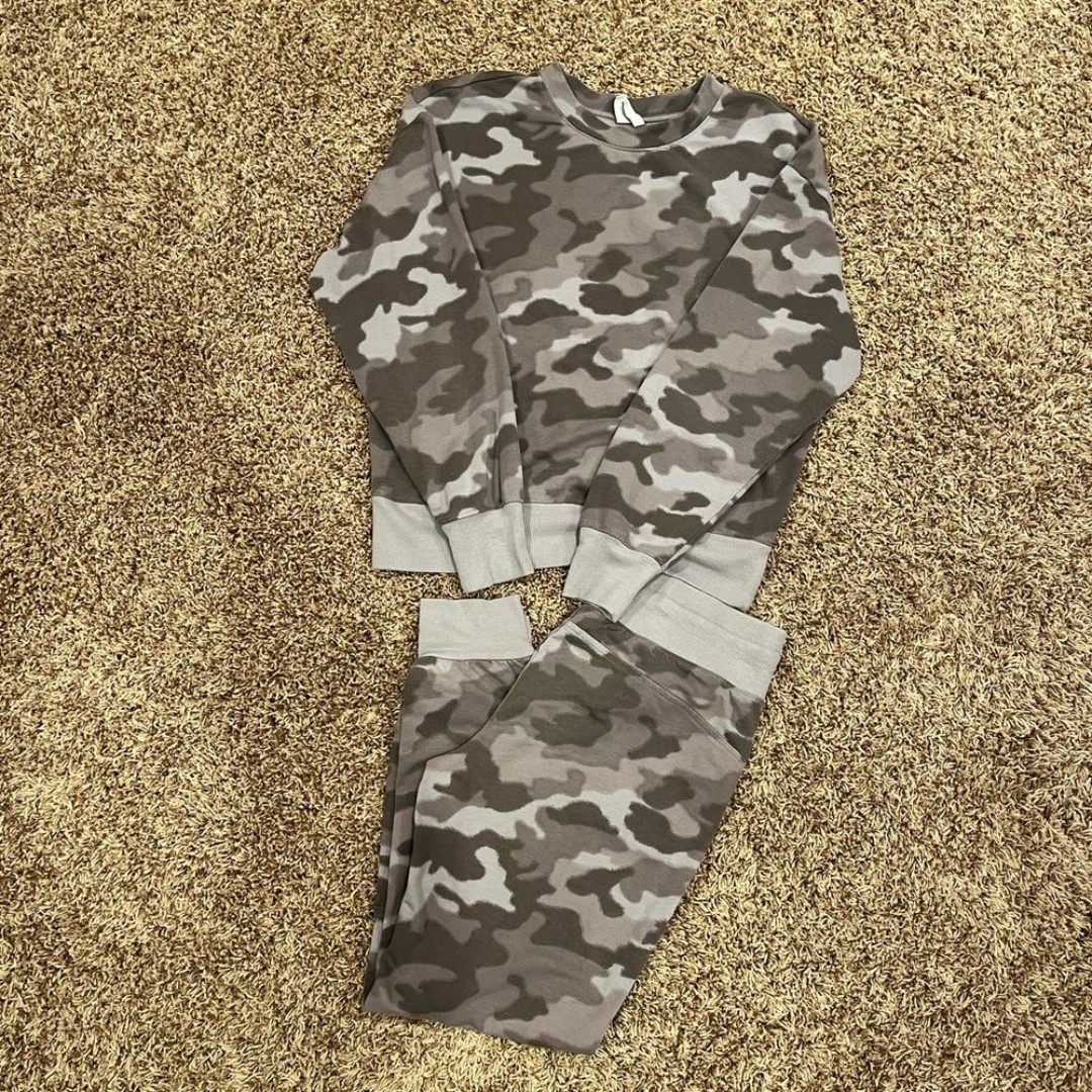 Z By Zella Camo Blur Print Sweatshirt & Sweatpants Tracksuit Set