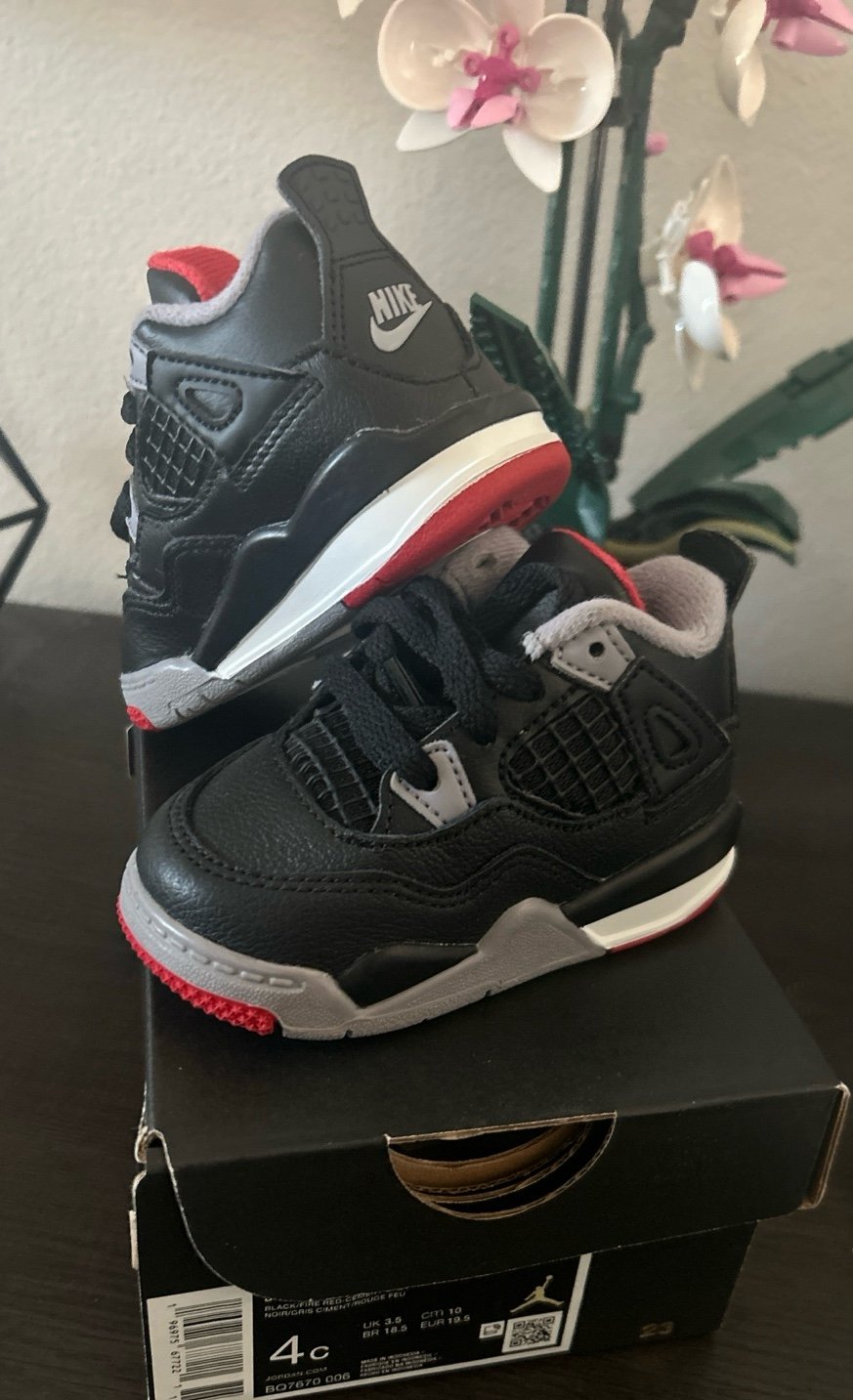 Jordan 4 Retro