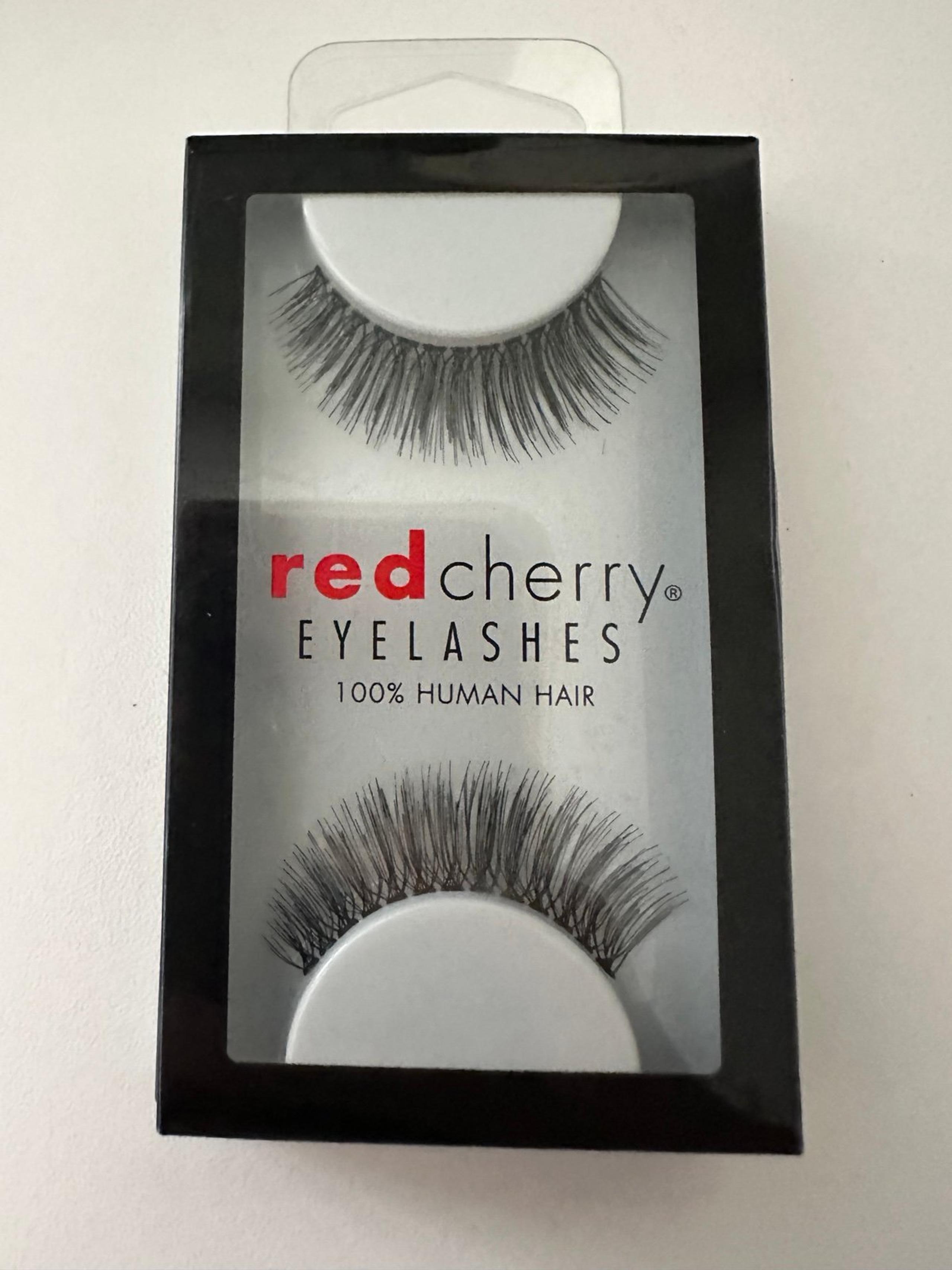 Lashes red cherry Bentley