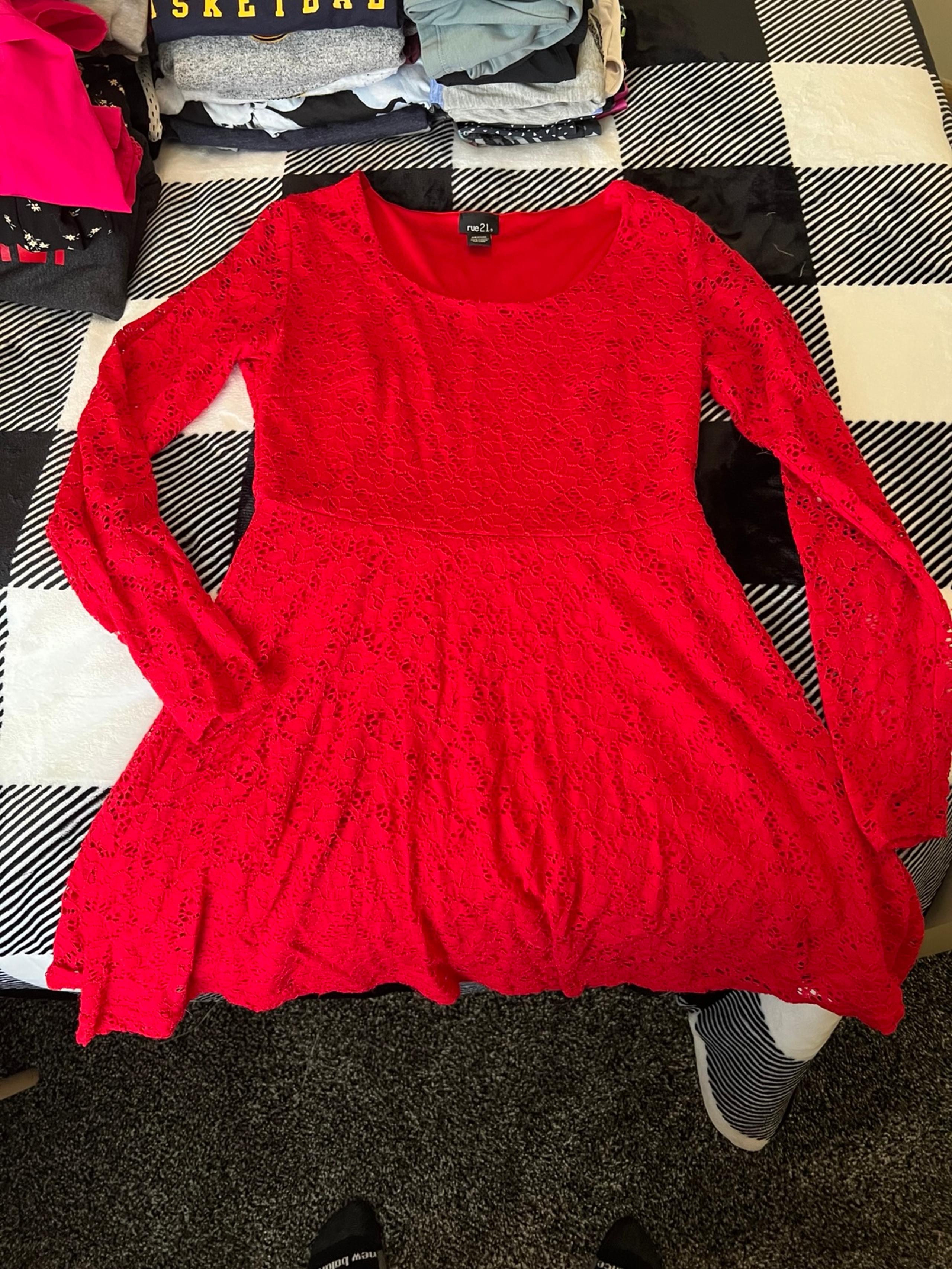 2 Rue 21 long sleeve dresses