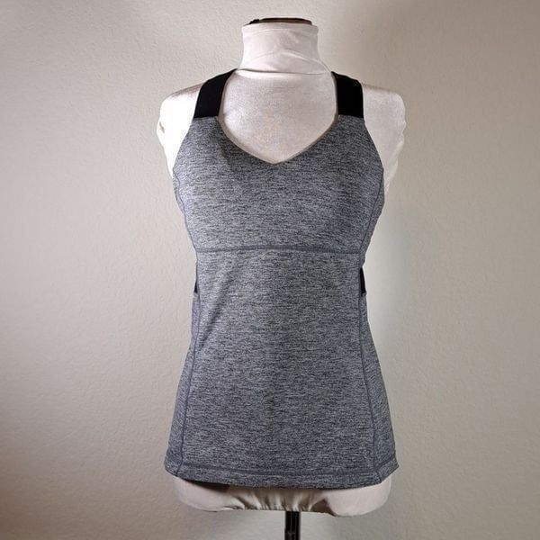 Lululemon Women’s Tank Top Gray Black Built in Bra Criss Cross Straps Size 8