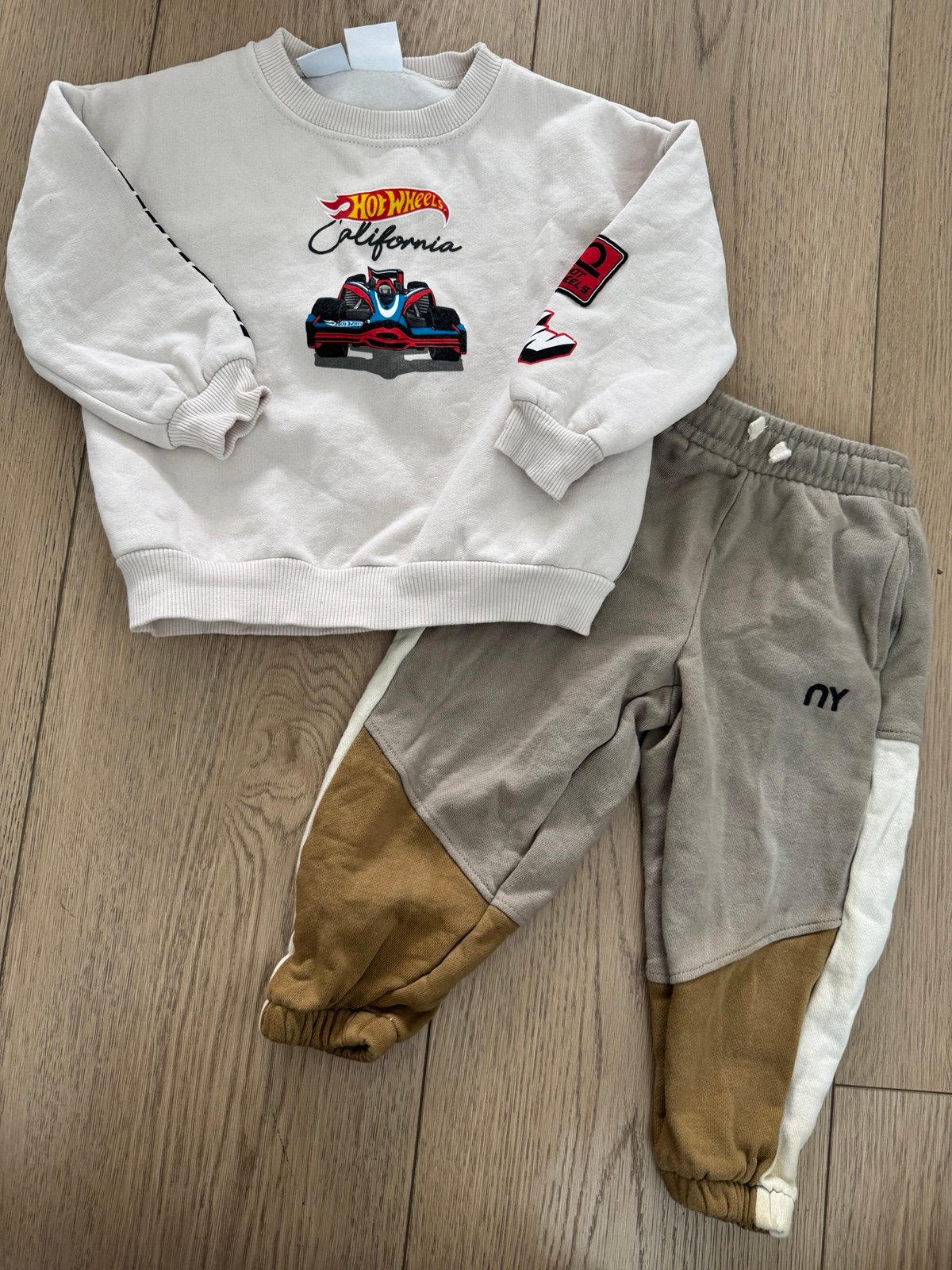 Zara 2T hot wheel outfit