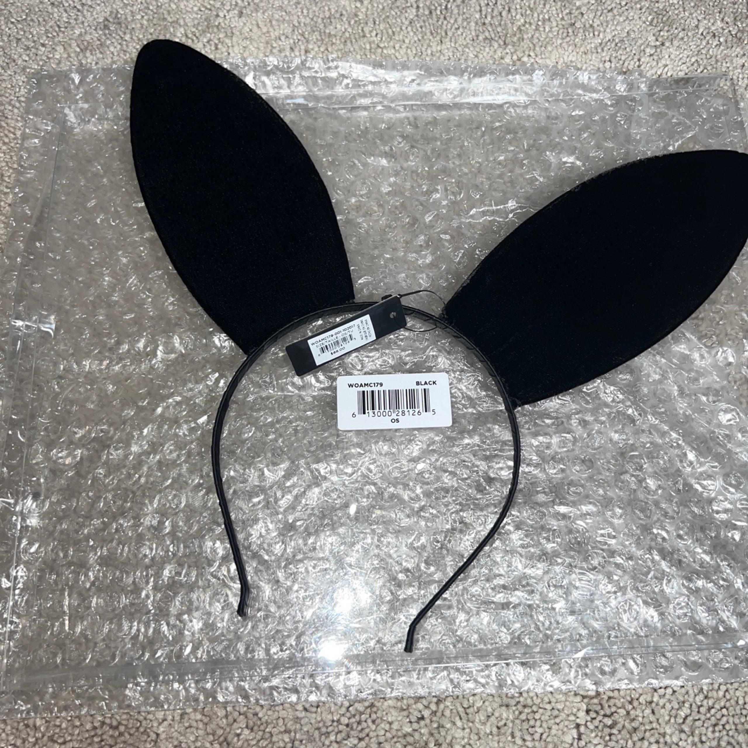 NWT BCBGMAXAZRIA VELVET BUNNY EARS HEADBAND