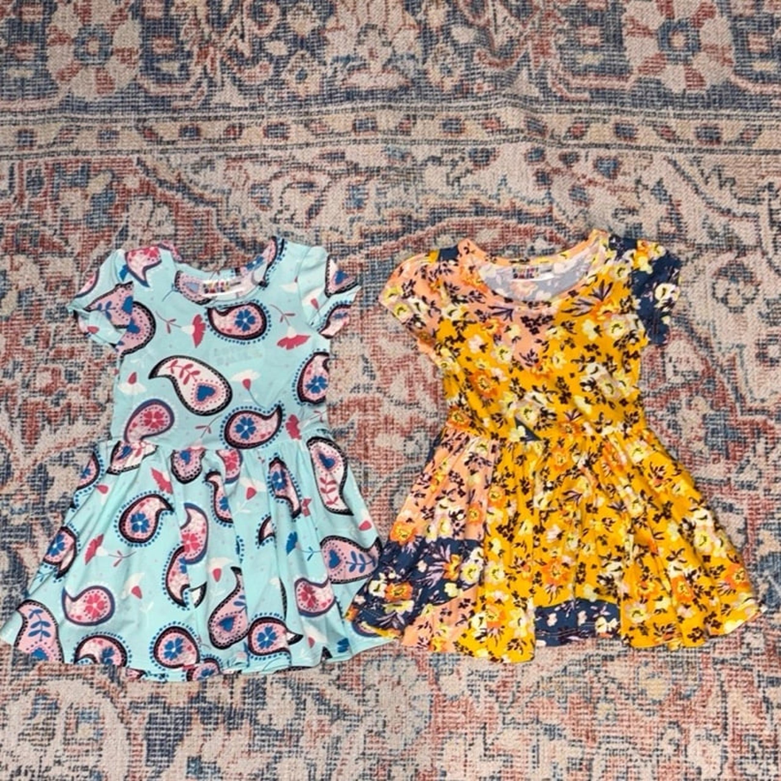 Dot Dot Smile Lot of 2 Little Girls Printed Cap Sleeve Dresses SZ 12/24M NWT
