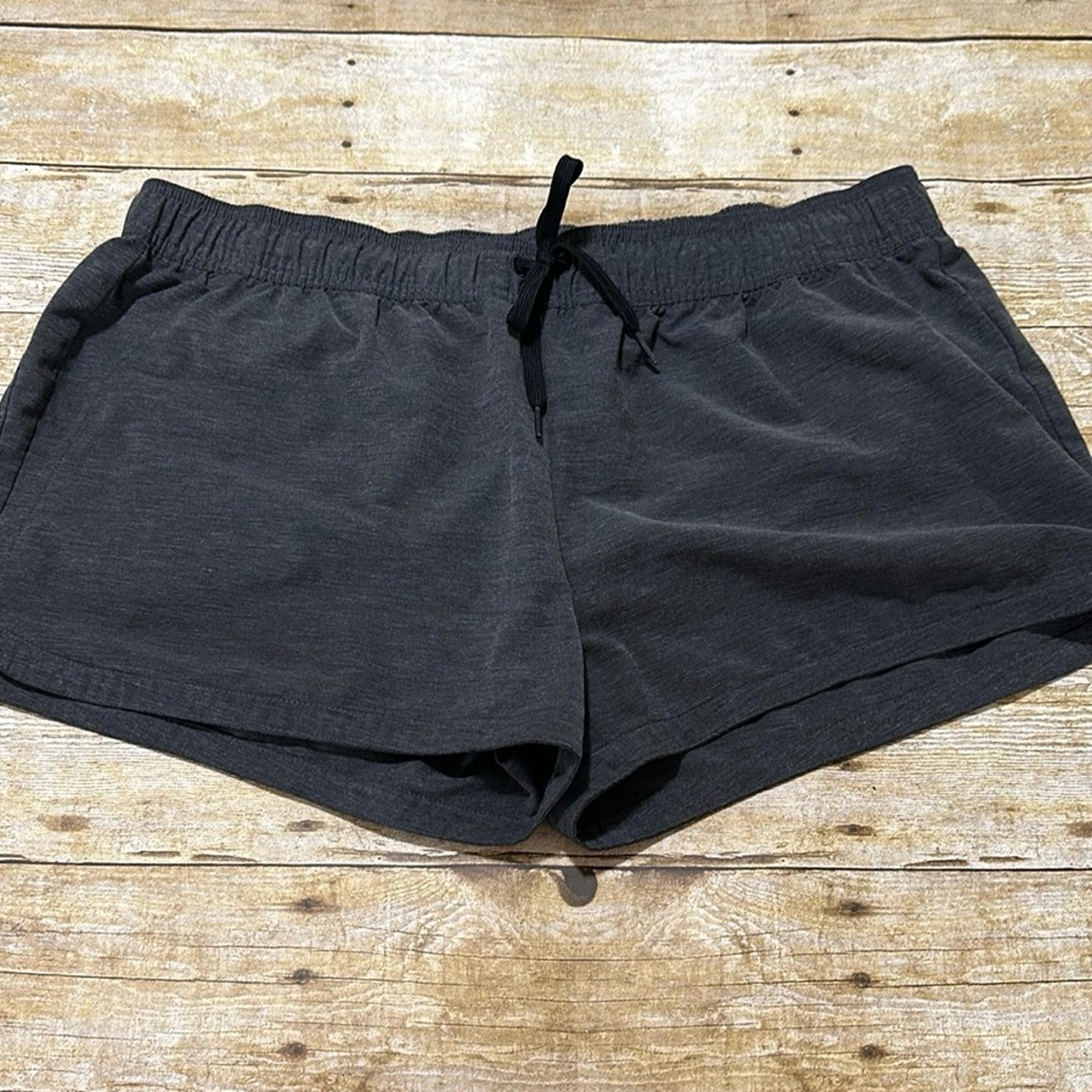 prAna Gray Shorts Made from an Organic Cotton Blend Size XL