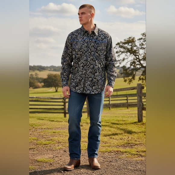 Cowboy Hardware Button Snap Long Sleeve Shirt Men's Large Blue Black Paisley EUC