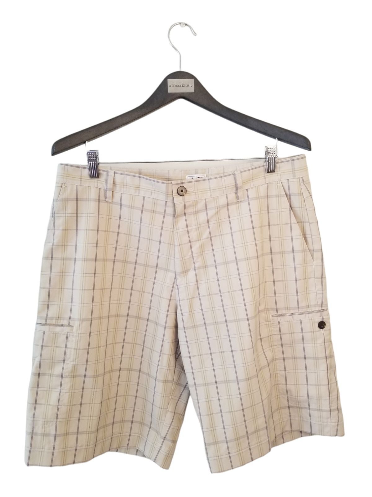 Adidas Golf Men's Size 34 Plaid beige.