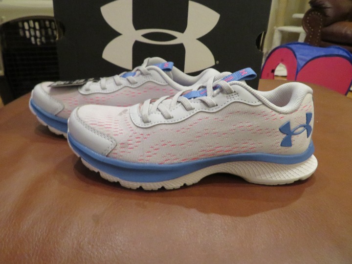 NWT Toddler Girls Under Armour Tennis Shoes, 13