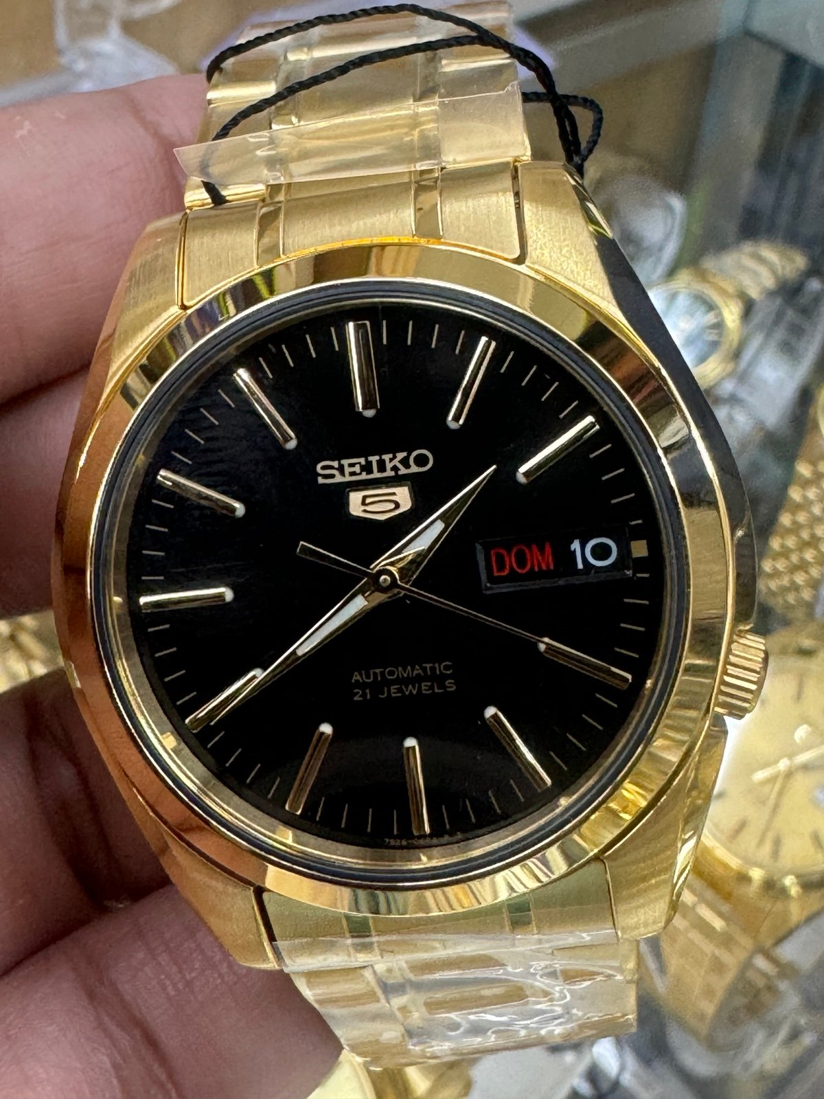 Seiko Automatic Movement Watch Goldtone Color Stainless Steel Brand New Item