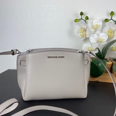 NWT MICHAEL KORS ROCHELLE MD MESSENGER