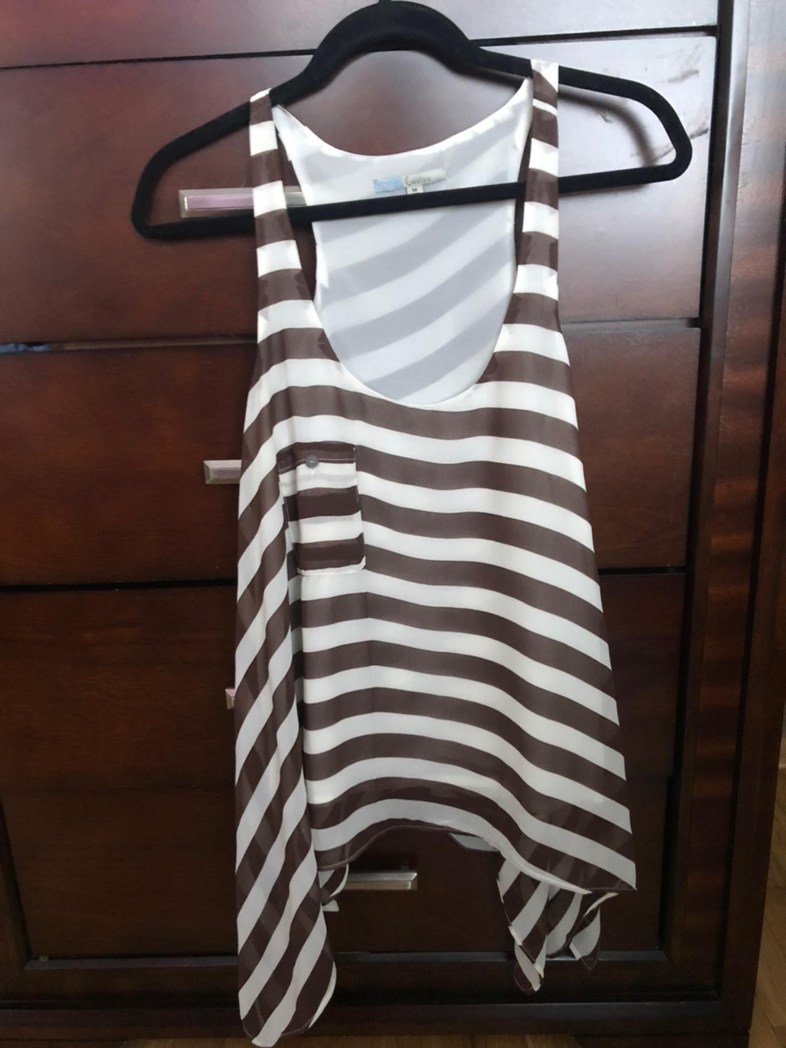 Sleeveless top