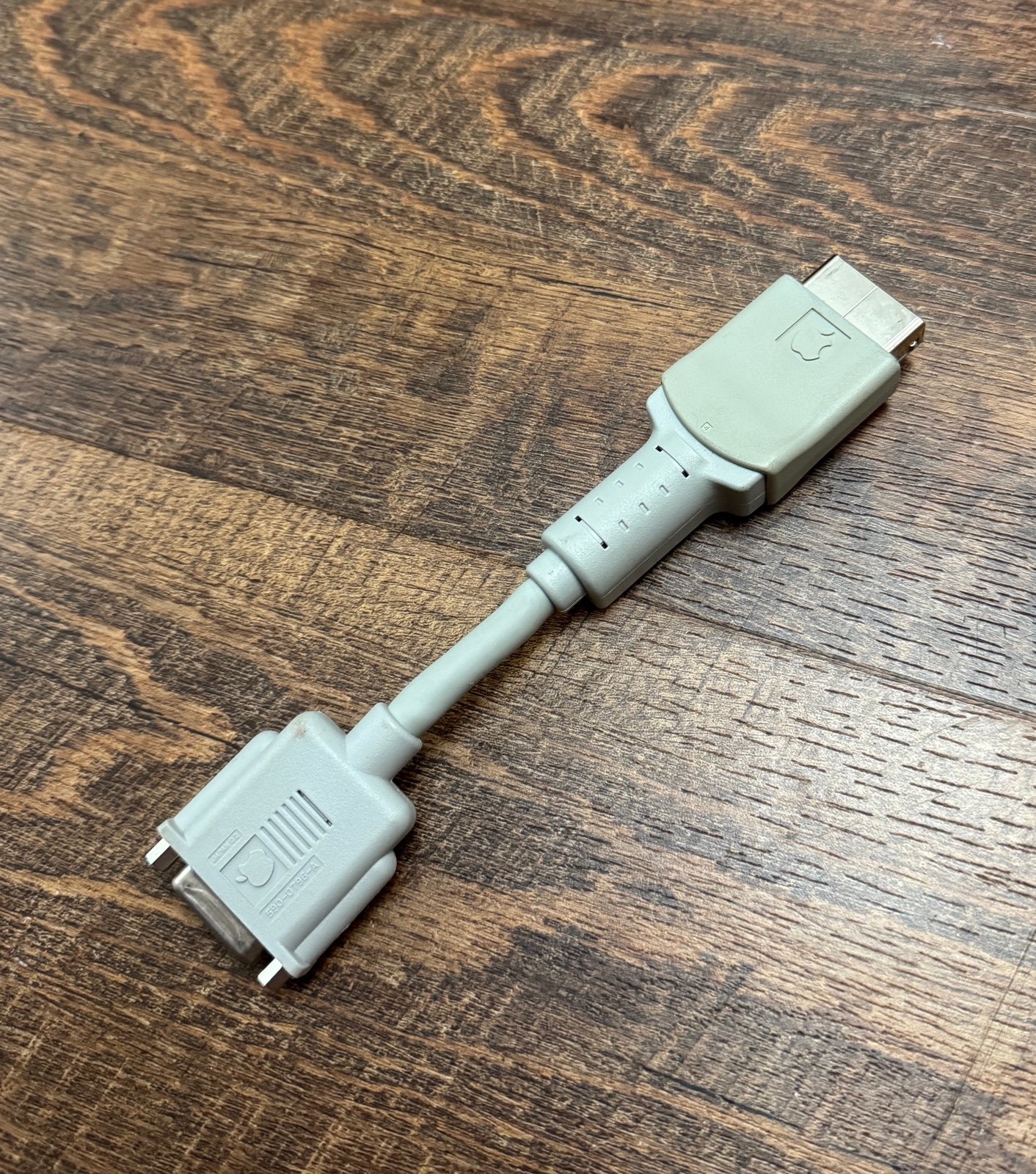 Apple HDI-45 to DB-15 Vintage Macintosh Video Adapter Cable Mac 590-0796-A