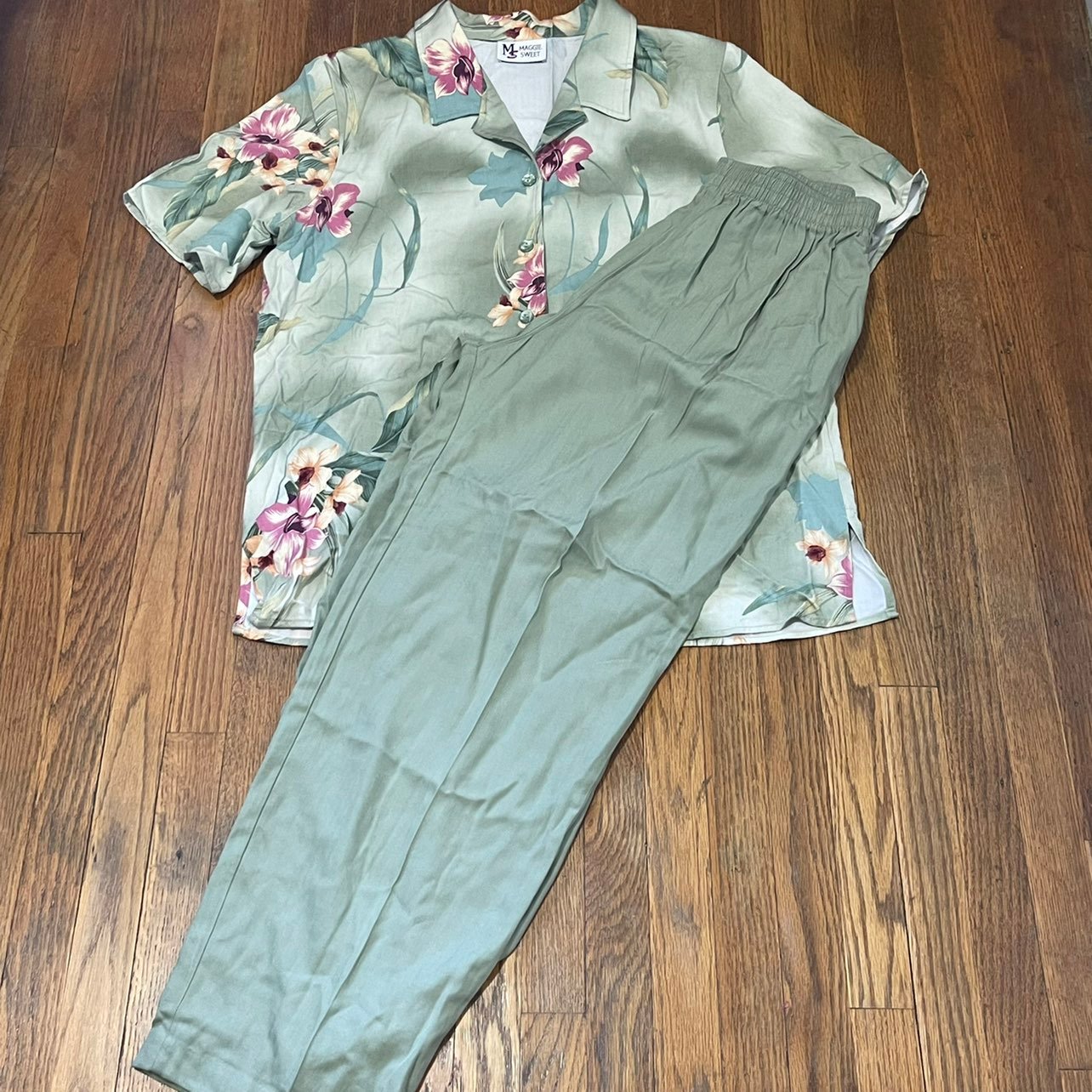 Maggie Sweet pants and shirt set large