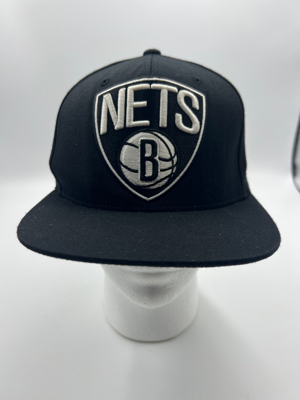 Brooklyn nets rare Mitchell & ness hat