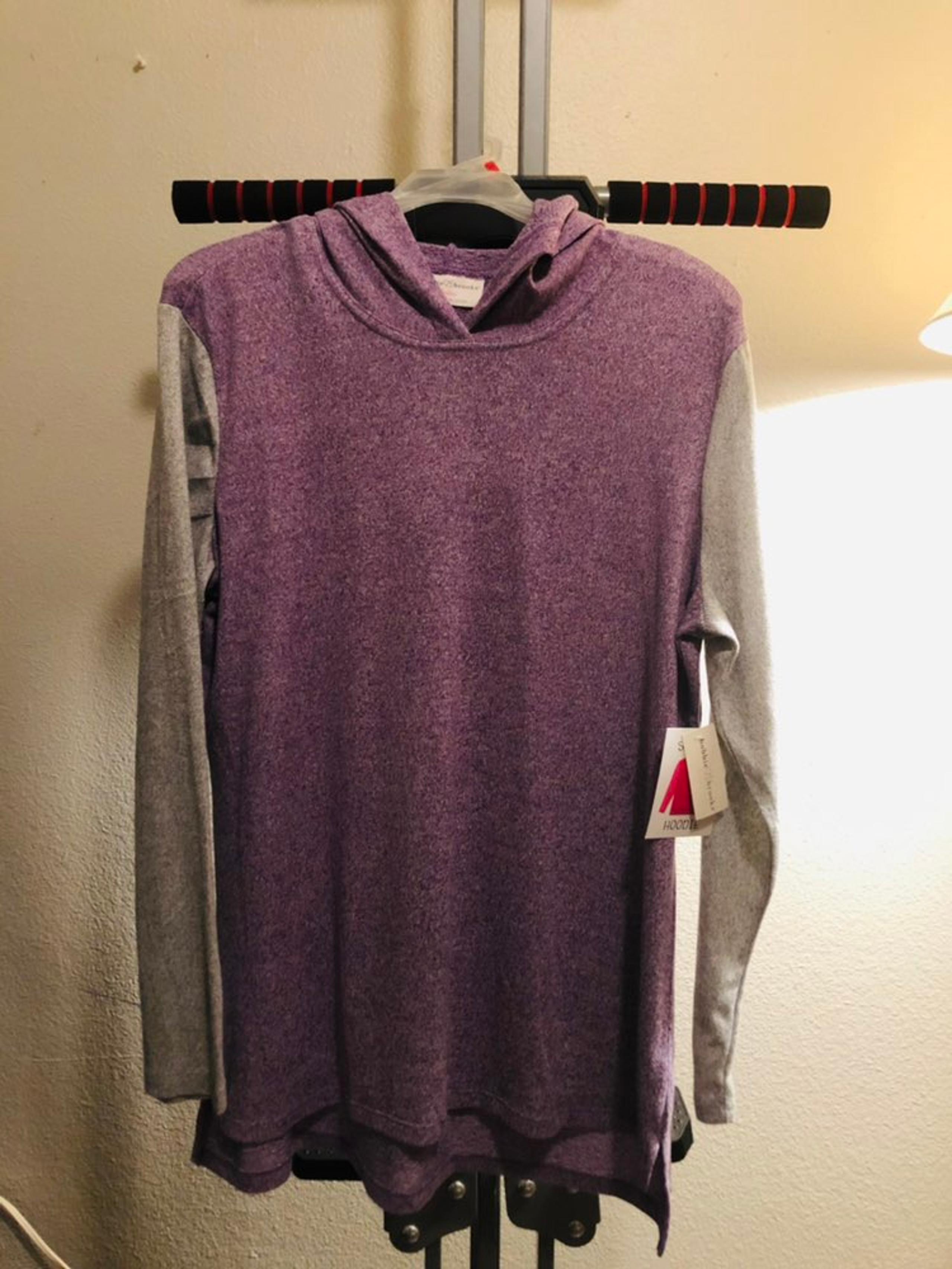 Women's Long Sleeve Hooded Shirt