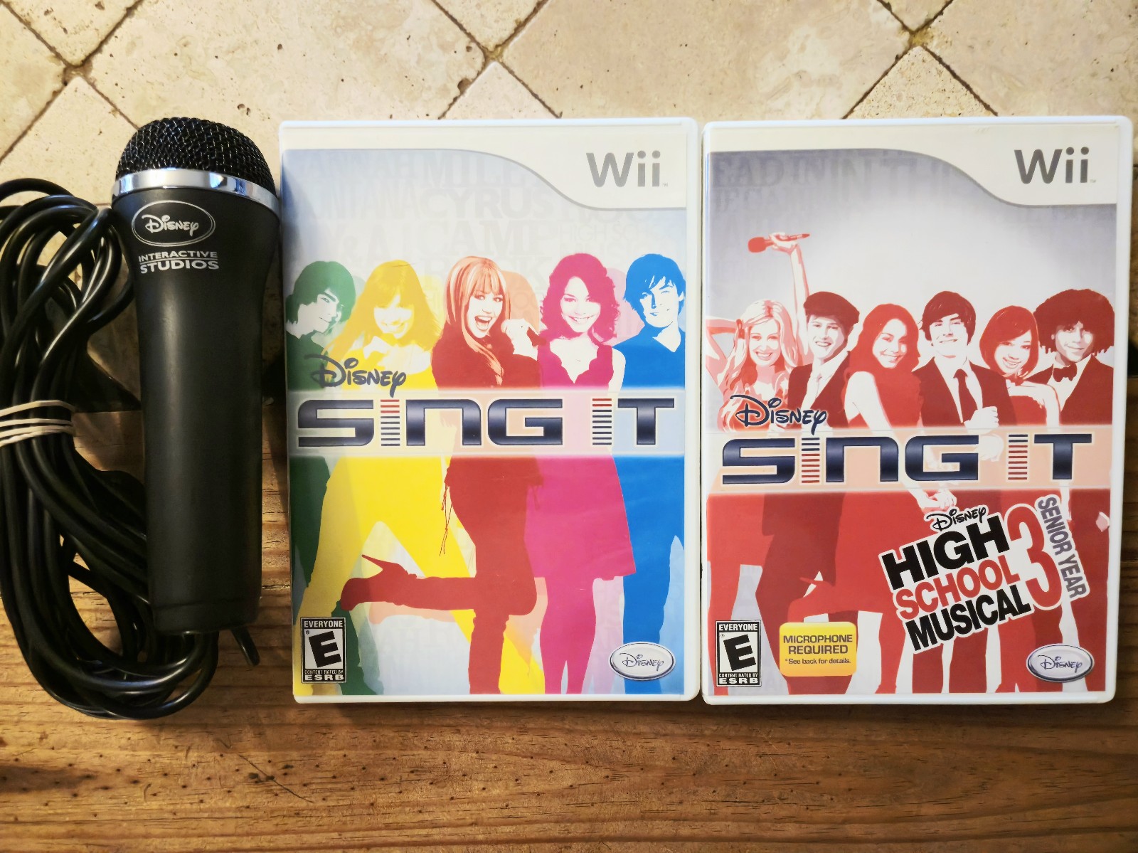 Wii Disney Sing It Games with Microphone. Check My Other Listings For More games