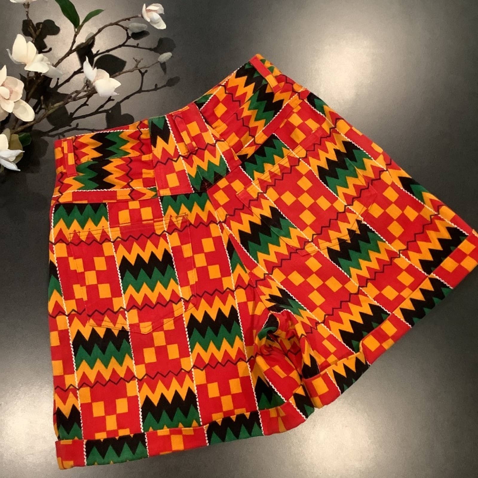 Vintage Live In Color Yoked High Waist Mom Jean Shorts Bright Rasta Print Cuffed