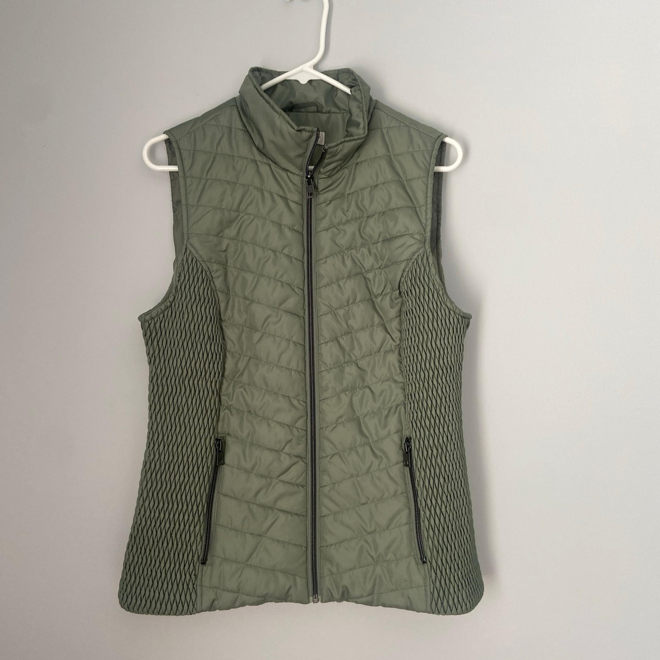 Puffer Vest women’s Medium sage green Christopher & Banks lightweight