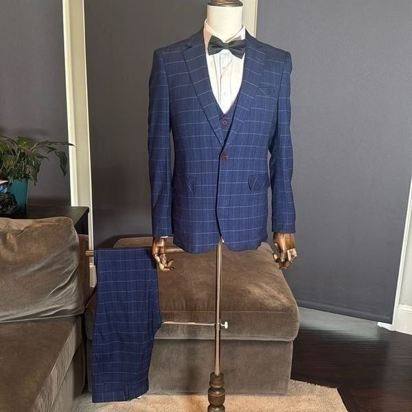 Men’s Blue Plaid 3 Piece Slim Fit Suit Notched Lapel Jacket 40 Pants 40 NWT