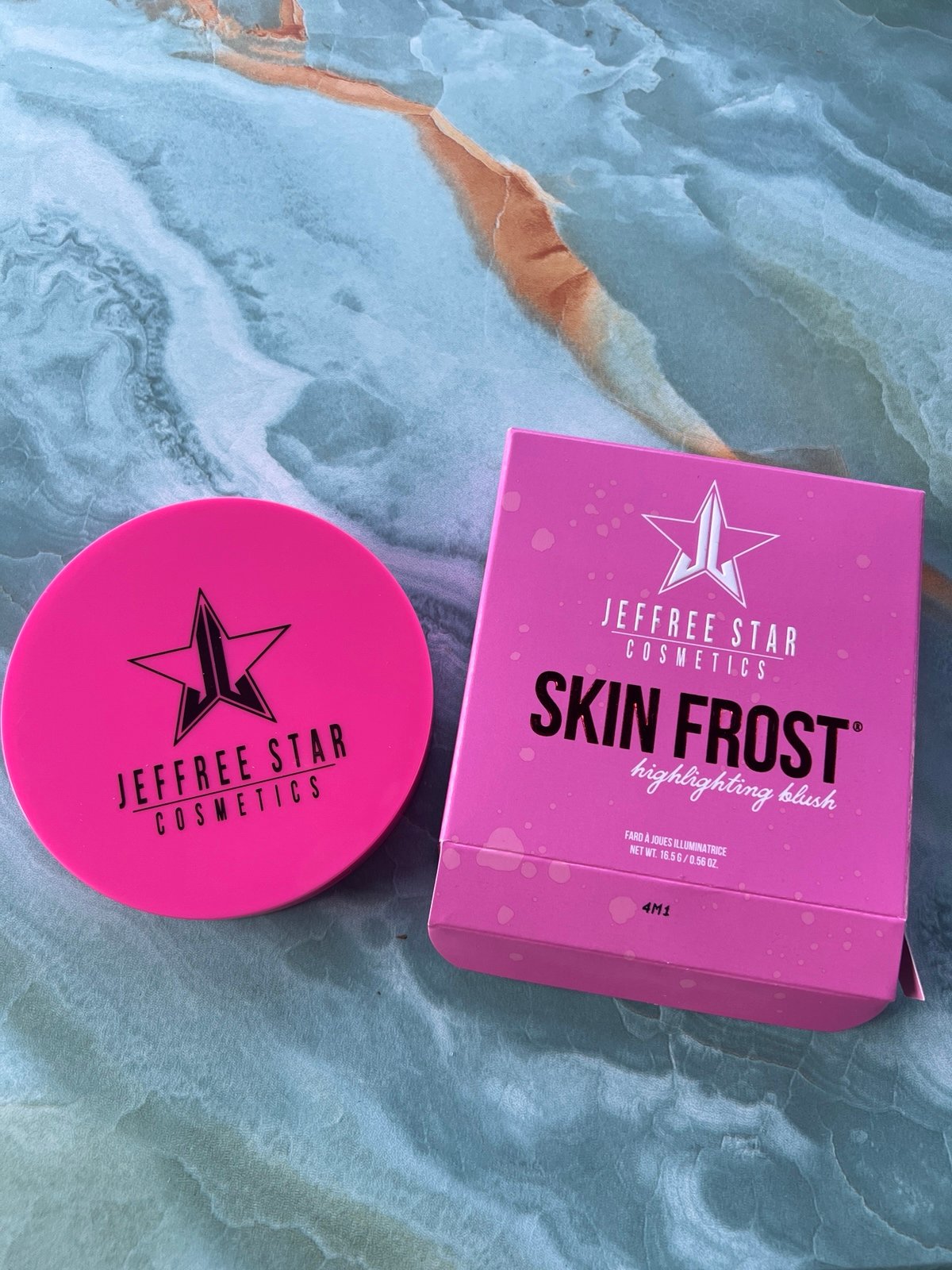 Jeffree Star Skin Frost Highlighting Blush Coral Conviction
