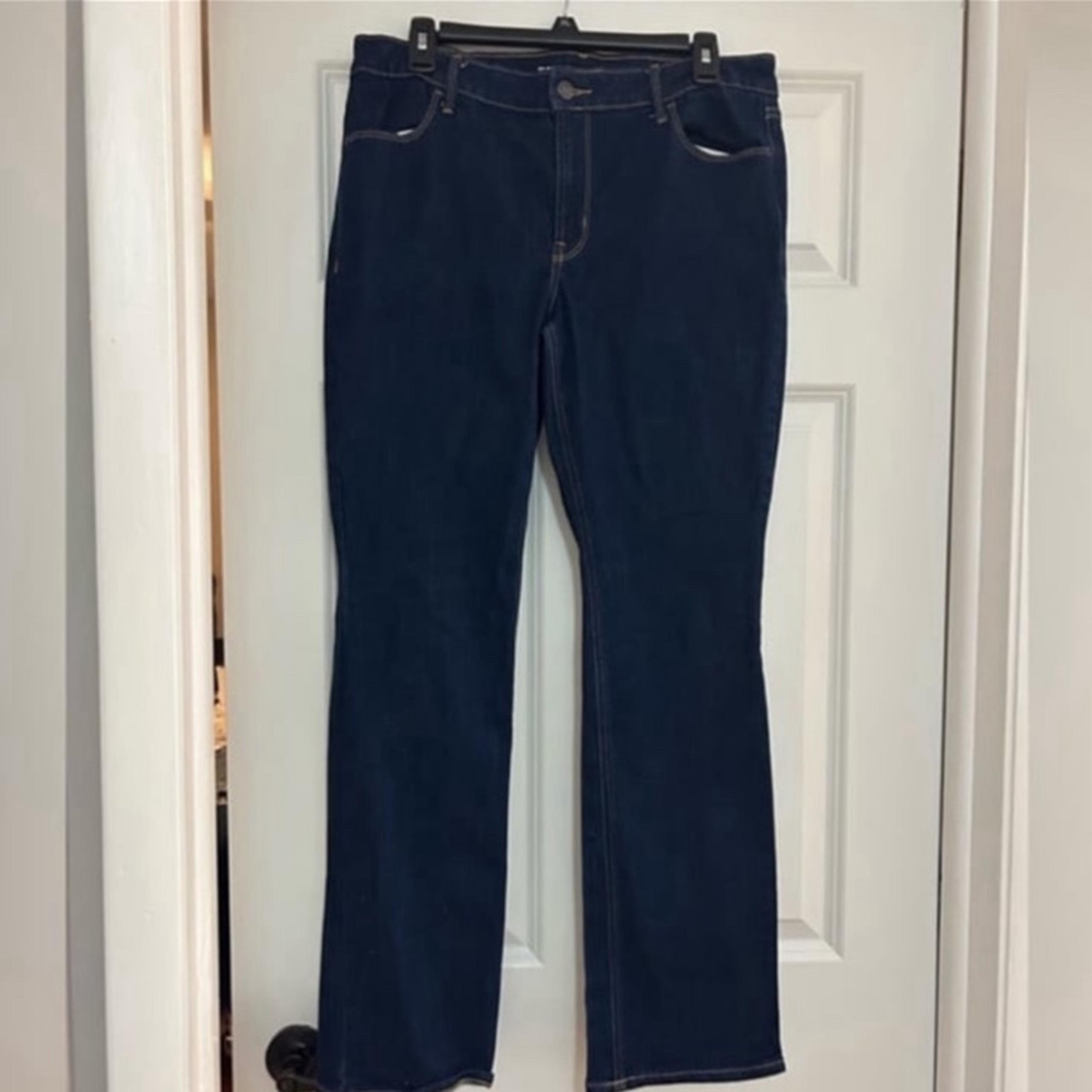 Old Navy bootcut Jeans