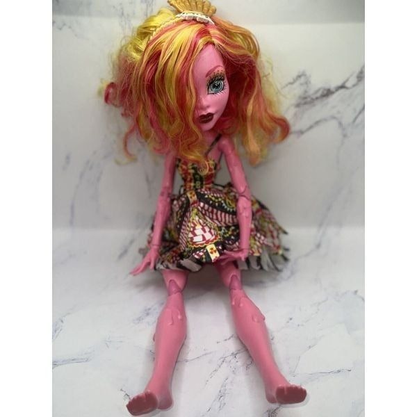 2014 Monster High Gooliope Jellington Freak Du Chic Frightfully Tall 17