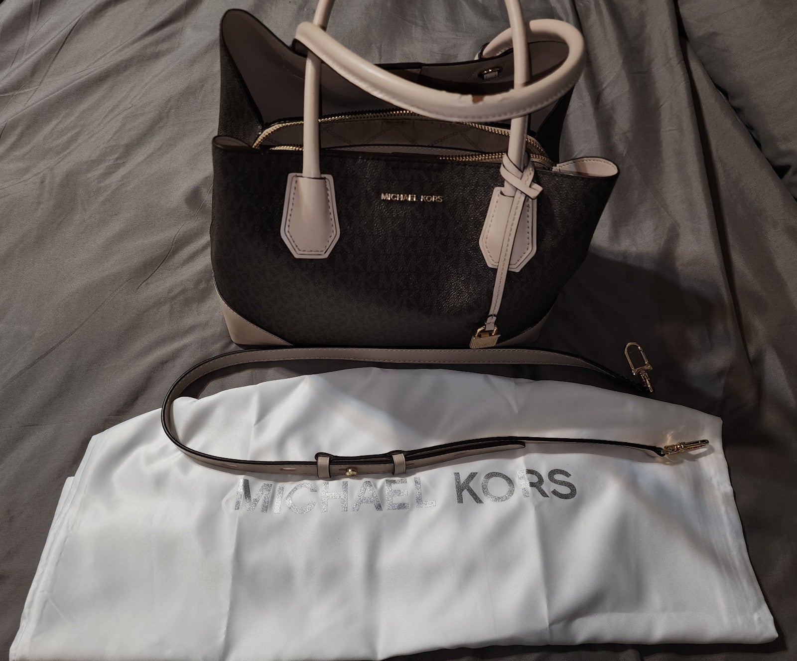 Michael Kors Mercer Med Logo Satchel