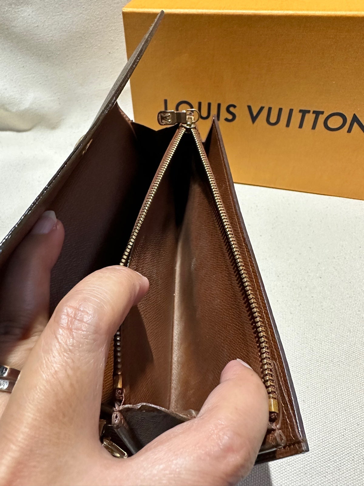 Louis hotsell Vuitton