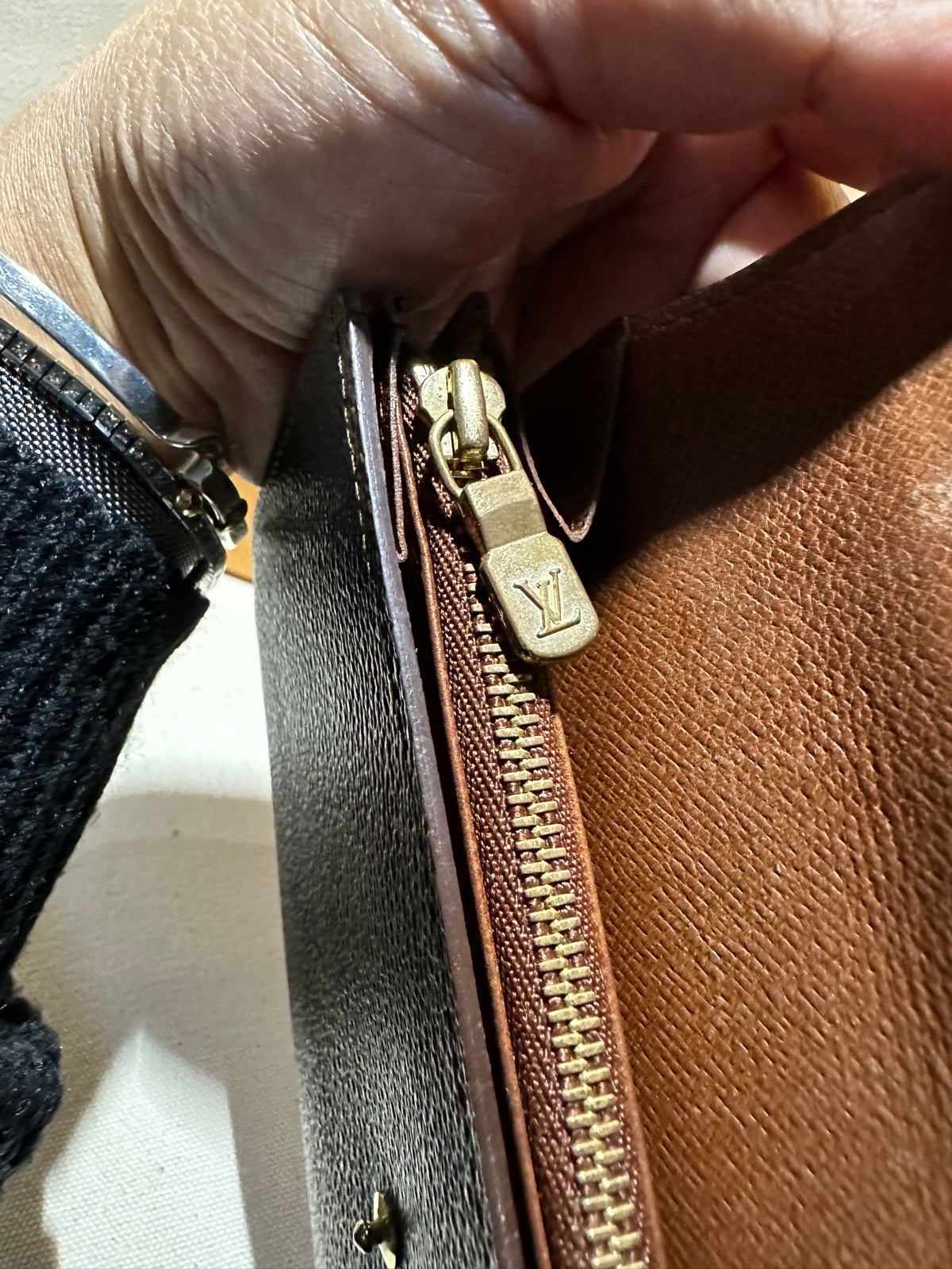 Louis hotsell Vuitton
