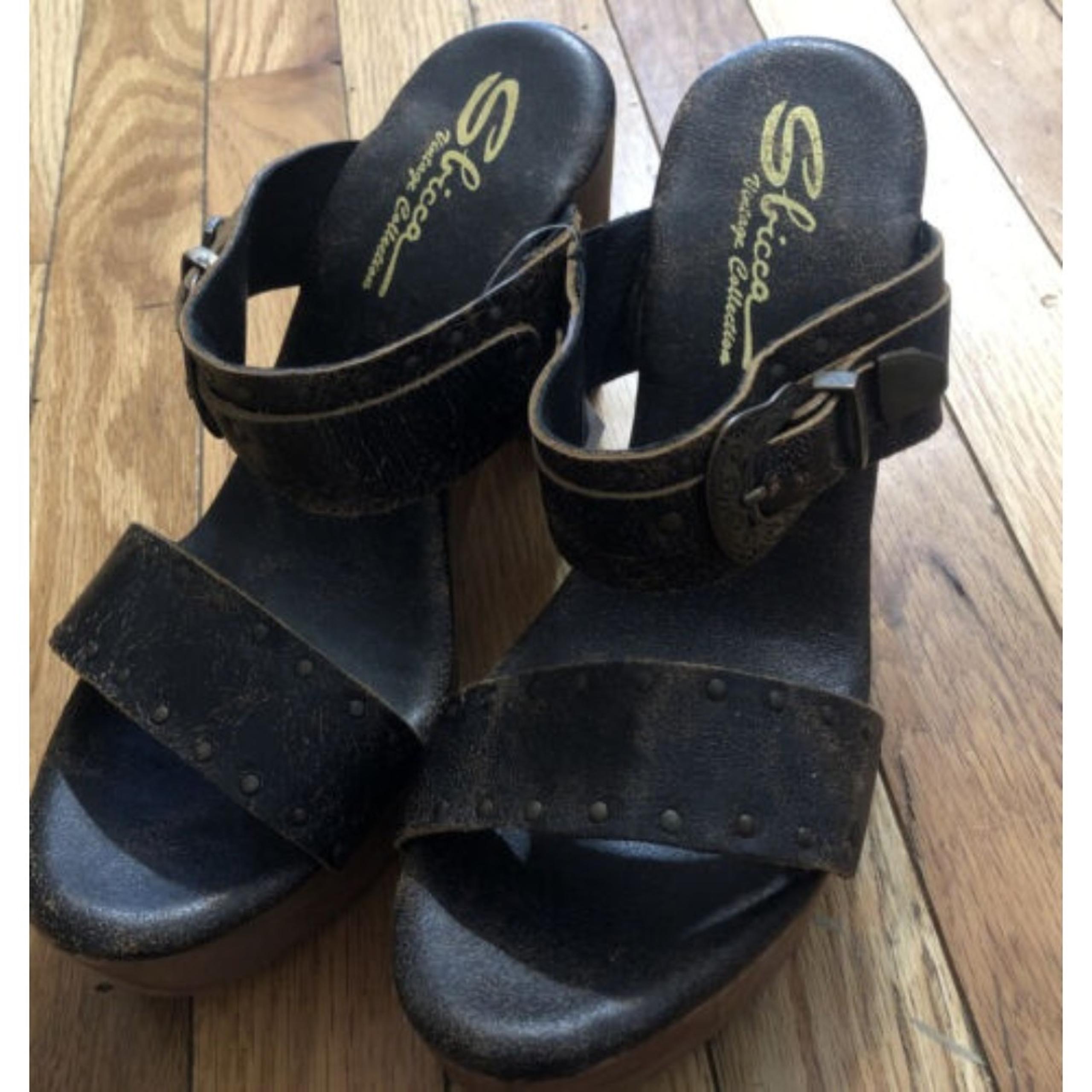 Sbicca Vintage Collection Western Distressed Leather Wood Platform Sandals  10