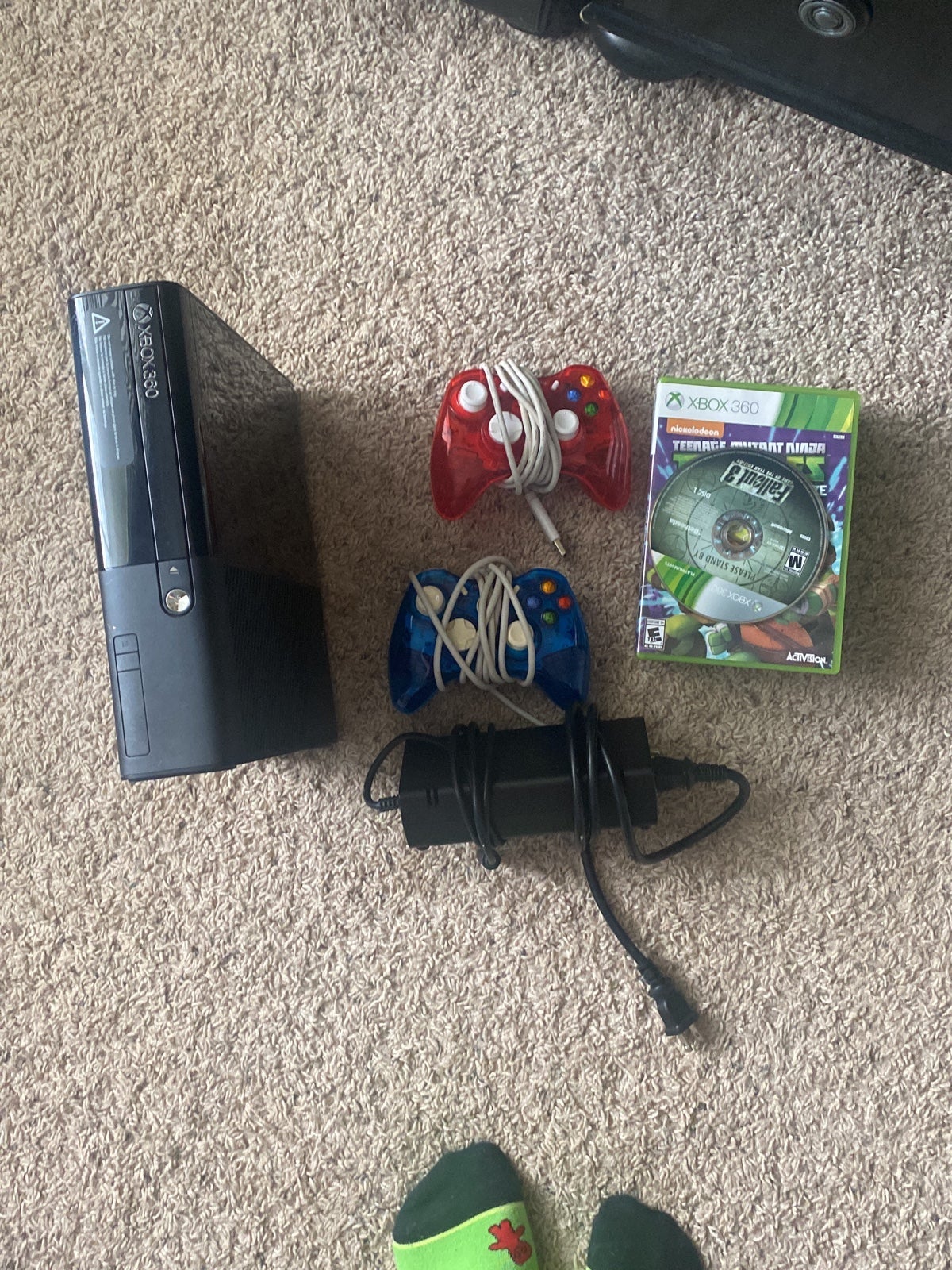 Xbox 360 bundle (tested and works)