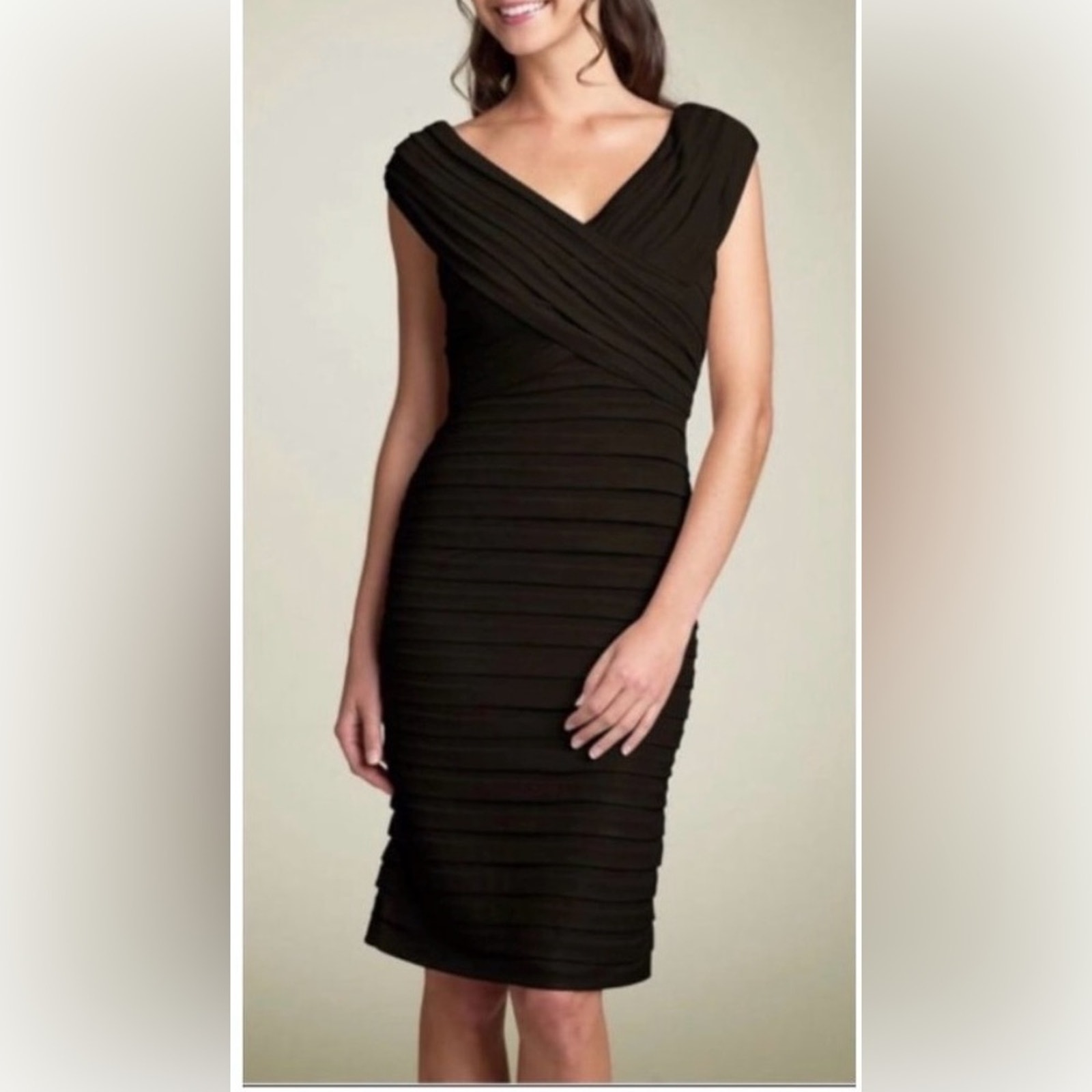 Tadashi Shoji Sleeveless Tiered Black Sheath Dress Women's Size Small