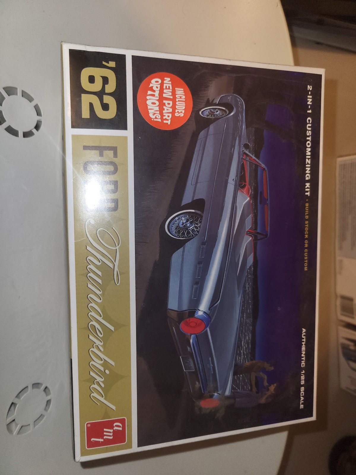 Amt model kit 62 Ford thunderbird