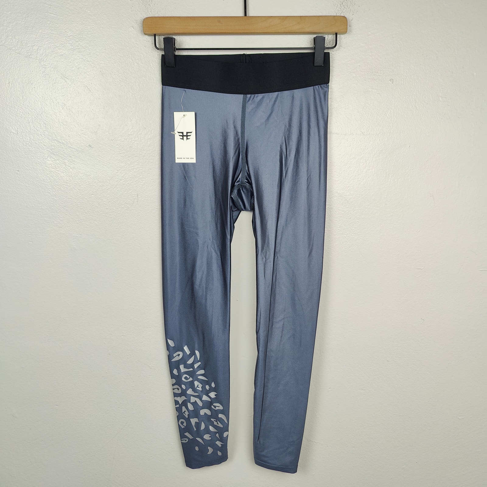 Heroine Sport Luminous Legging Womens Small Rocky Silver Metallic NWT Yoga