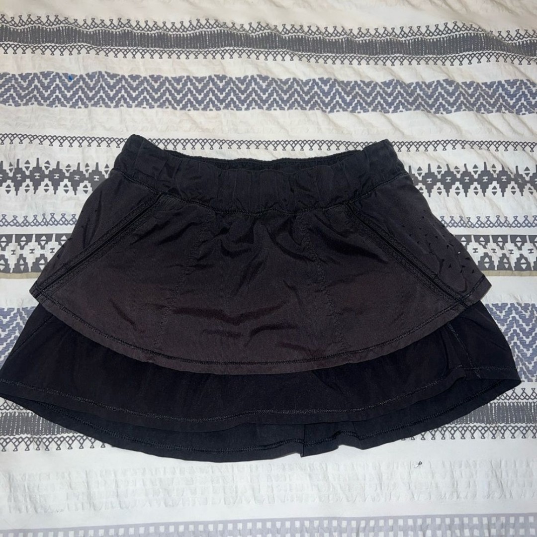 【関税&送料込】Loewe Bottle Green Nappa Leather Shorts LOEWE Leather Shorts | Harrods US