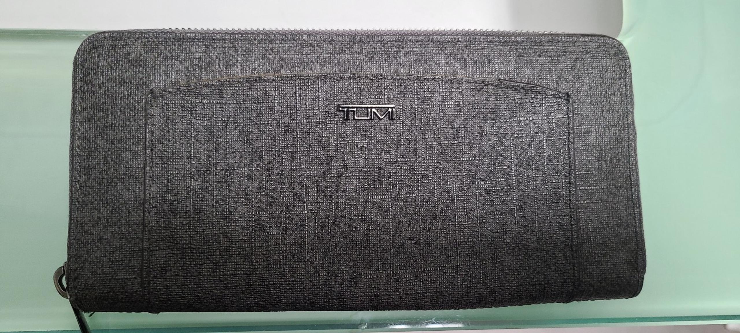 Tumi wallet