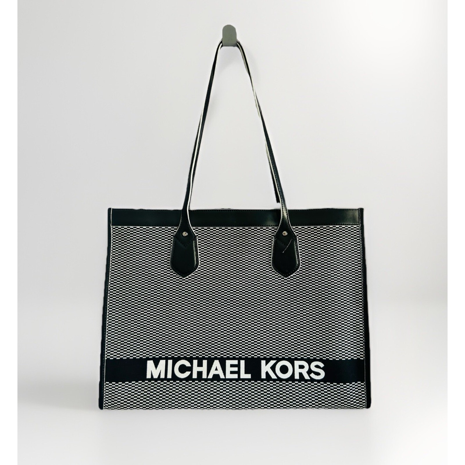 New Michael Kors Bay Large Tote East West Woven Canvas Shoulder Black White Bag
