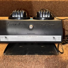 UV nail dryer