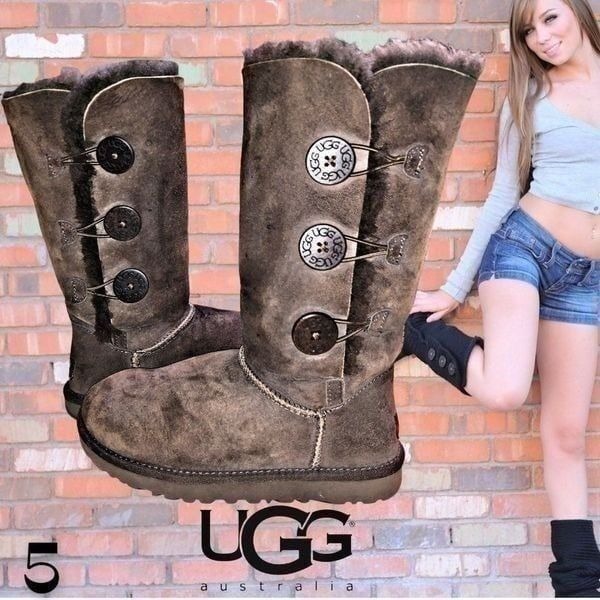 UGG Bailey, 3 Button Brown Boots Authen
