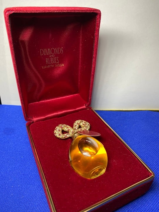 Pure PARFUM Diamonds and Rubies by Elizabeth Taylor .25 oz / 7.5ML Splash VINTAG