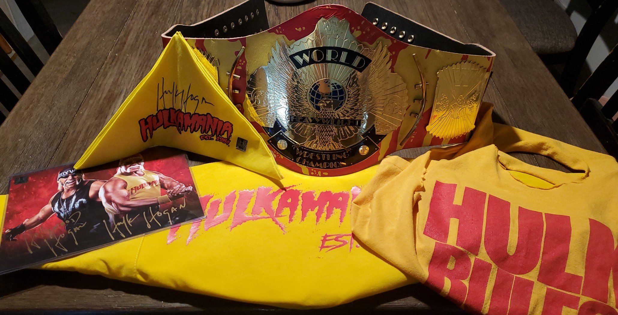 WWE HULK HOGAN BUNDLE