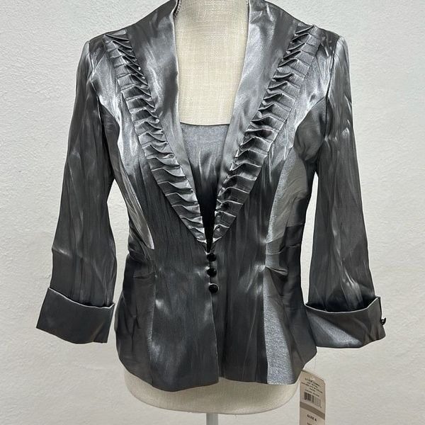 J.R. Nites by Carol Lin Jacket and Tank 2 Pc Metallic Silver Women’s Sz 6