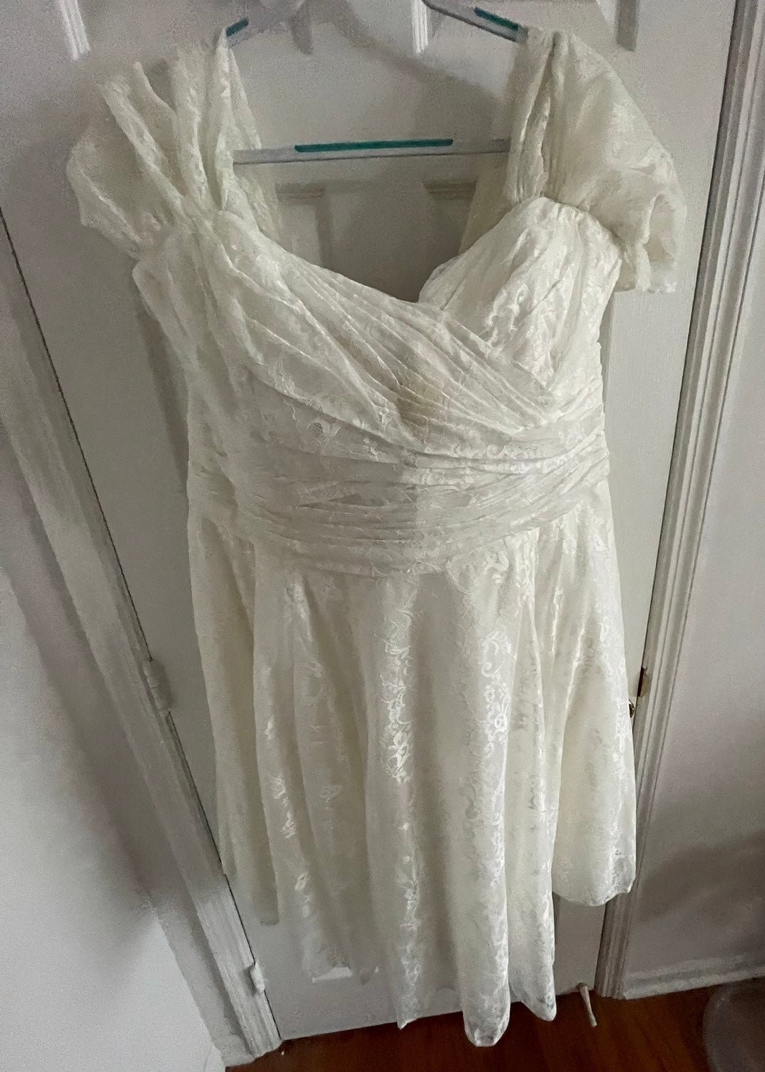 FLASH SALE! - Size 22/24 Ivory Wedding Dress - Plus Size Perfection