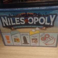 Nilesopoly Monopoly Style USA NILES OPOLY Illinois. Late for the sky. NEW